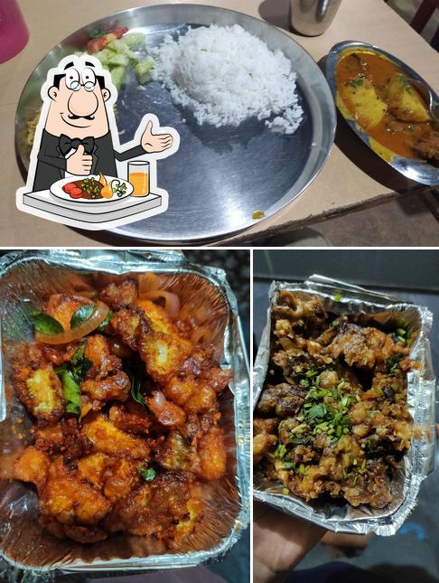 Food at Shivoy Food Court