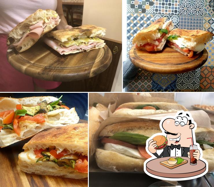 Prenditi un hamburger a Storico8 Pizza in teglia,focacceria e cucina