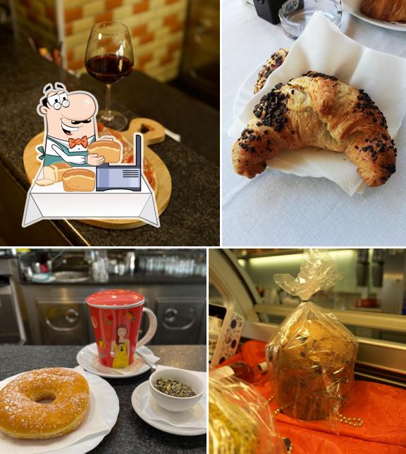 Pane all'aglio al Bar Il Punto D'Incontro Gelateria Dei F.Lli Lttarru Snc