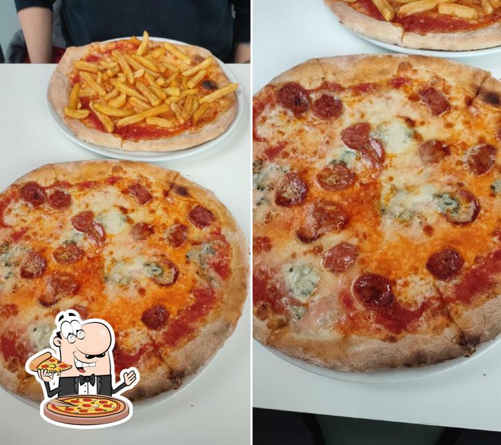 Scegli una pizza a Pizzeria Kebab zibido