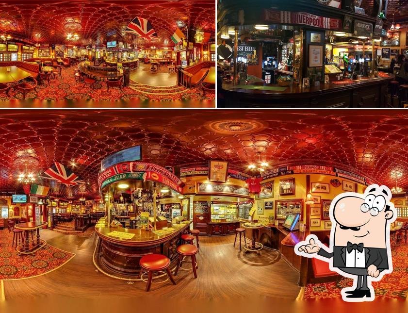 Dai un'occhiata agli interni di Mr. Pickwick Pub Bern