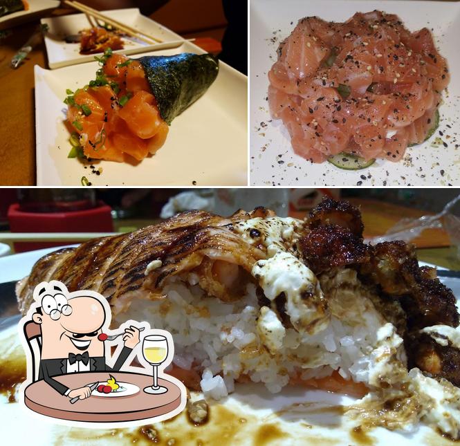 Comida em Kinay Temakeria - Casa Amarela