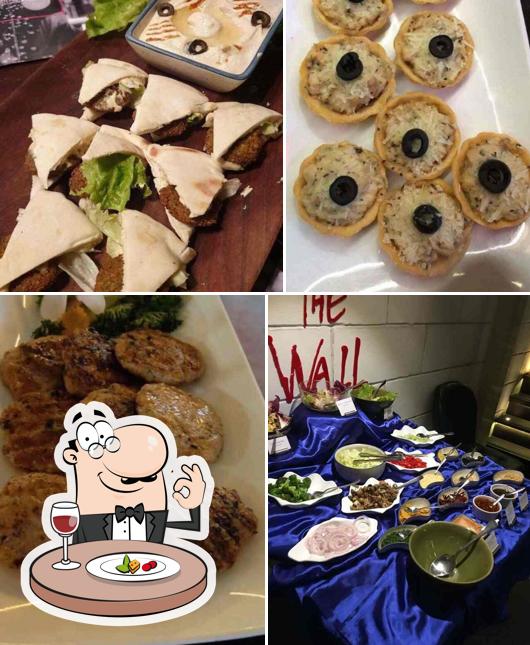 Food at Saints n Sinners - Grub Pub Music