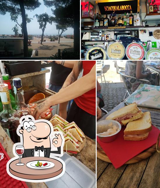 Chiosco Bahiano 2k24 si caratterizza per la cibo e esterno