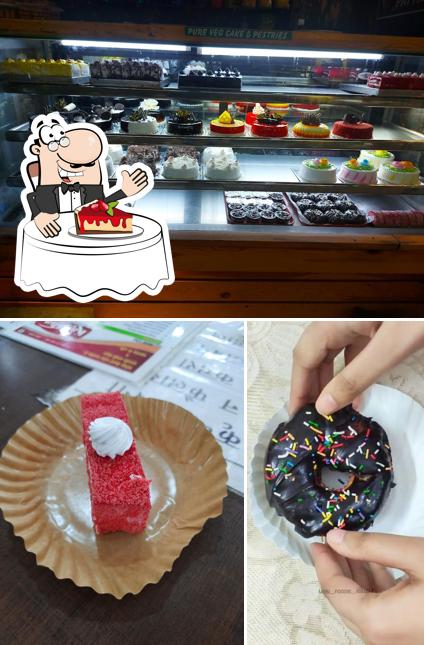 Kaanha Bakers Best Bakery In Makronia Cake Shop In Makronia Confectionery In Makronia provides a range of sweet dishes