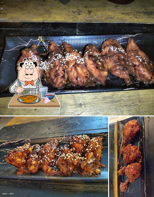 Chicken wings at ZIRA Cafe