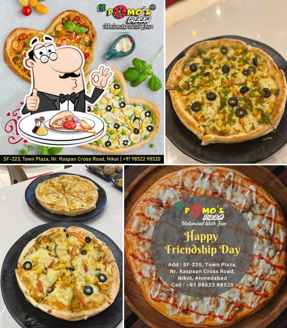 Pick pizza at Pomo's Pizza - Unlimited Multicuisine Buffet Restaurant