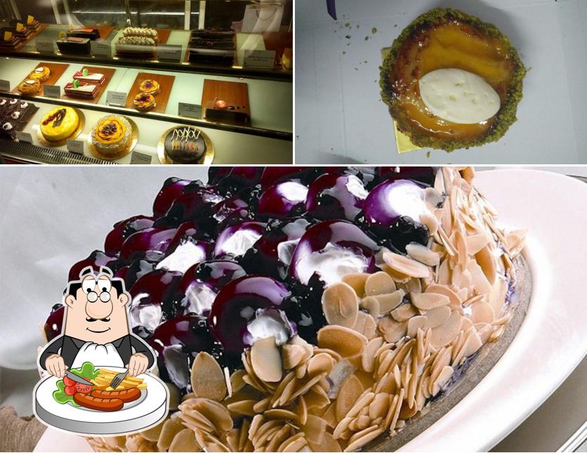 Food at Ye Old Bakery