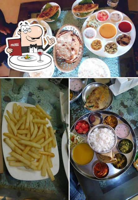 Meals at Girish Ranche Ghar