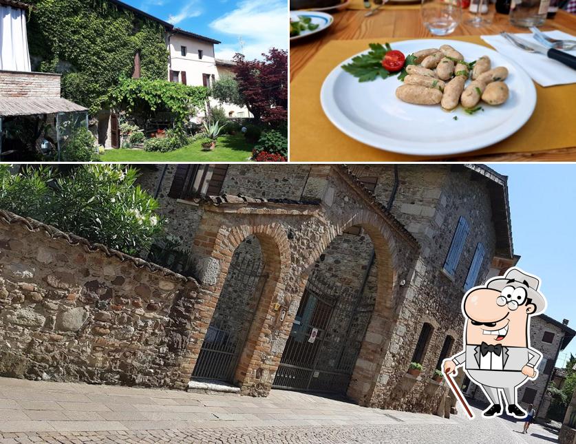 La esterno e cibo del ristorante