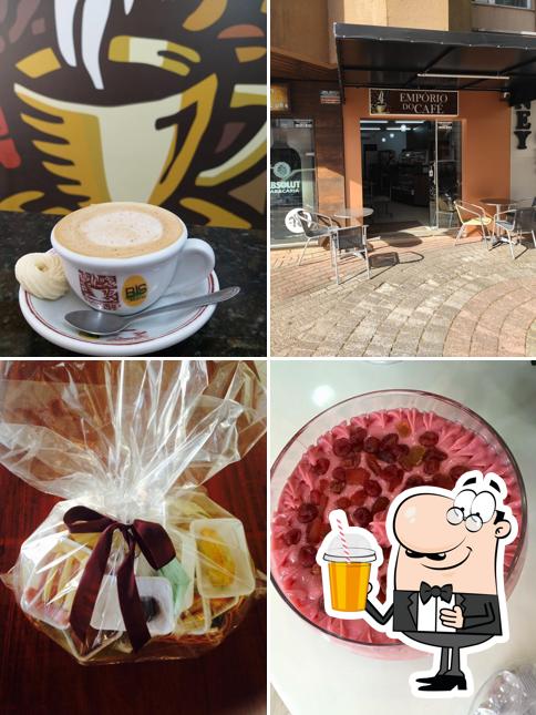 Desfrute de uma bebida no Empório do Café Apucarana