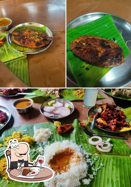 Pick meat meals at Hotel Sai Fish Land