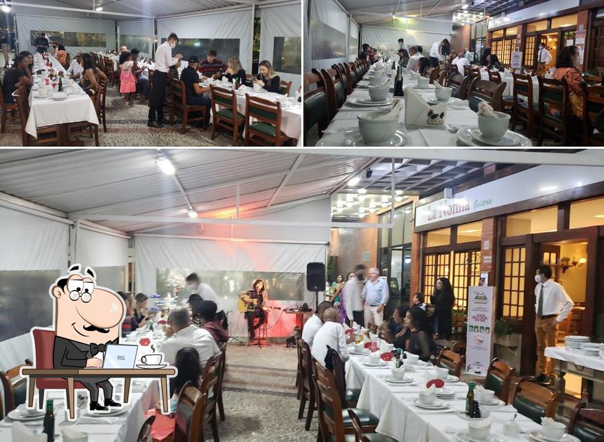 O interior do La Nonna Galeteria