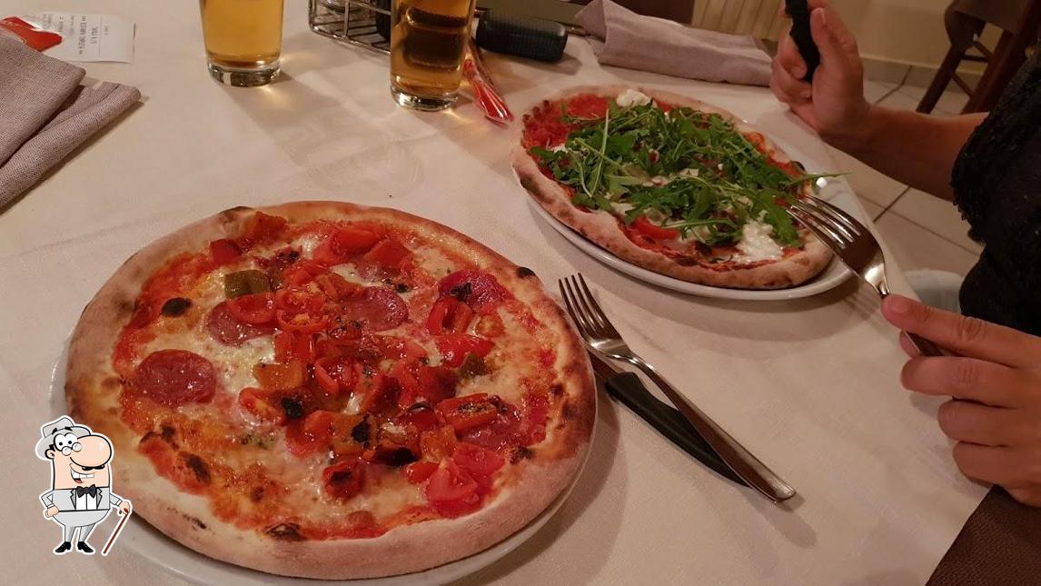 Guarda gli esterni di Pizzeria Il Caminetto - Calmasino