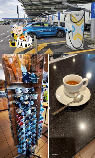 Guarda la foto che mostra la cibo e esterno di Autogrill Valtrompia Sud