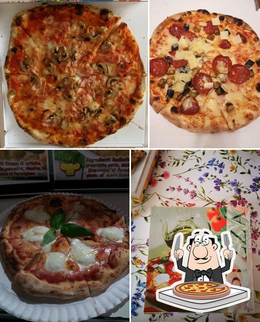 A Pizzeria Le Streghe, puoi provare una bella pizza