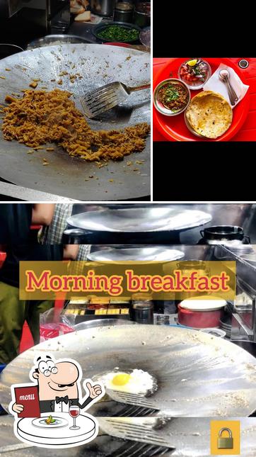 Food at Mohbbat Khape Egg Zone