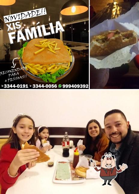 A foto do Grilo Super Lanches’s comida e interior