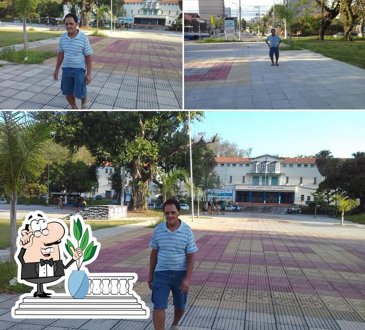 Veja imagens do exterior do Bacião Burguers´s