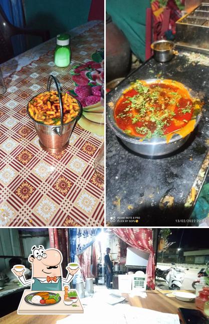 The picture of food and interior at हॉटेल बाबा चा ढाबा, भडगाव