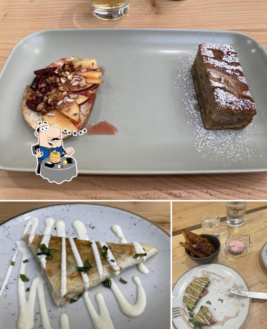 Tra le varie cose da BAAK Libreria Bistrot si possono trovare la cibo e bevanda