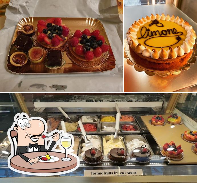 Platti al Pasticceria Bar Audisio