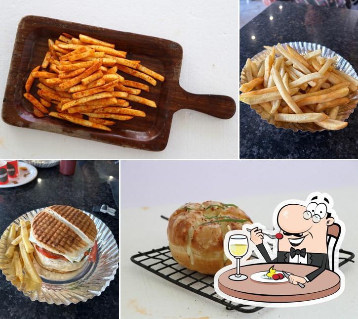 Size Zero Dwarka Sandwich Shakes