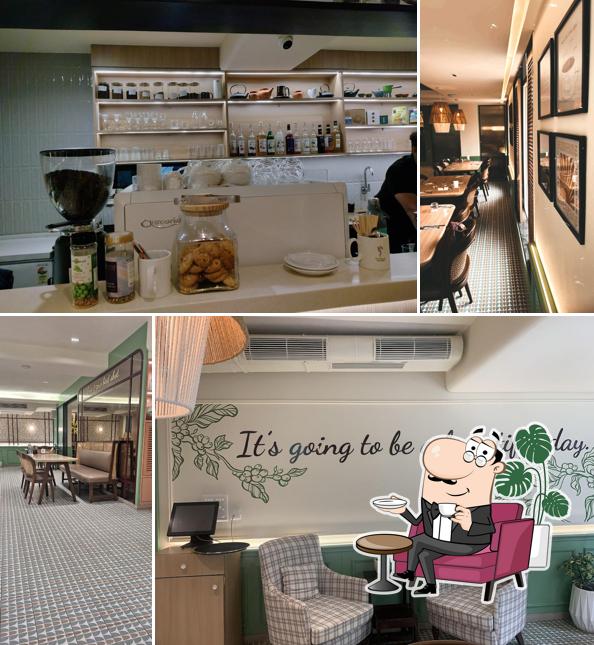 Aromas Cafe & Bistro