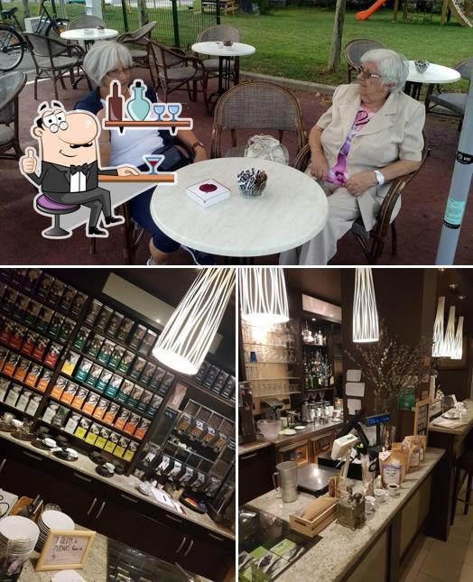 Siediti a un tavolo di Hiša kave in čajev Italcrem