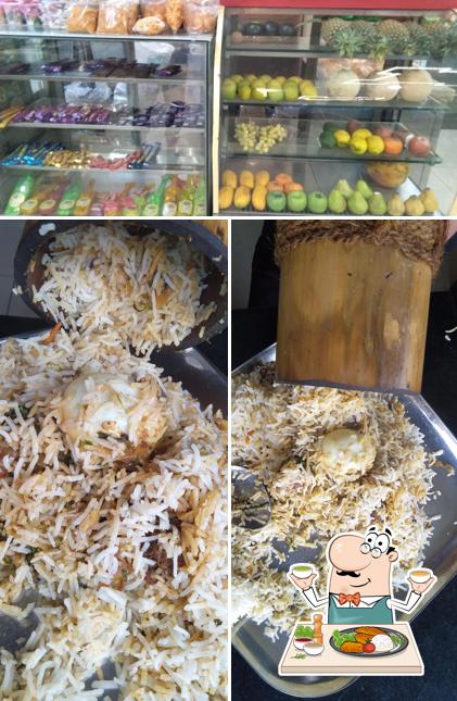 Food at Hotel New Tanwani Veg Nonveg Family Restaurant and lodging