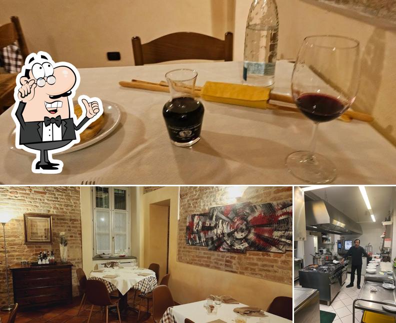 Gli interni di Osteria della Piazza