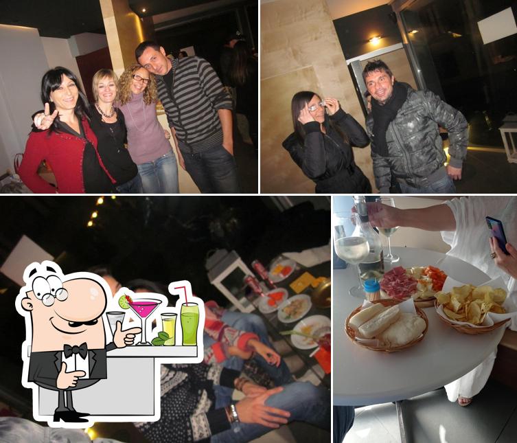 Vedi la immagine di Bar 3 Scimmie