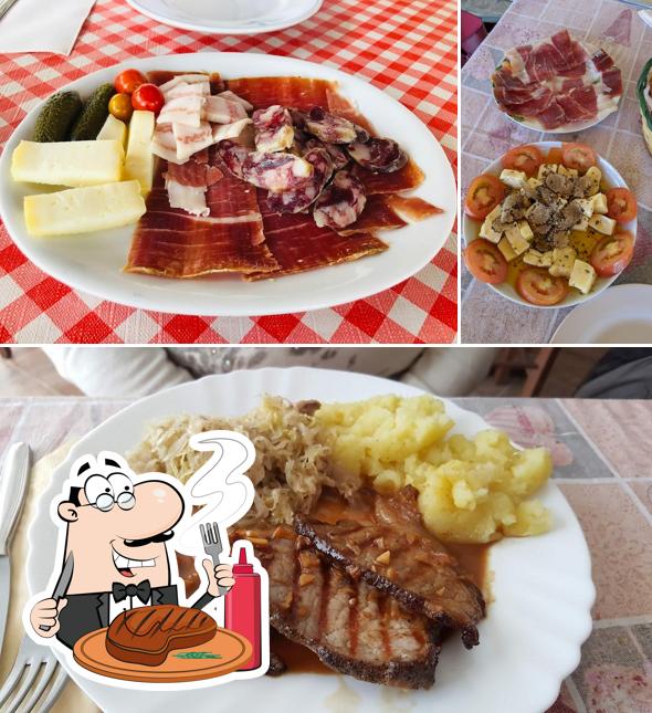 Prenditi i piatti di carne a Agroturizam Medica