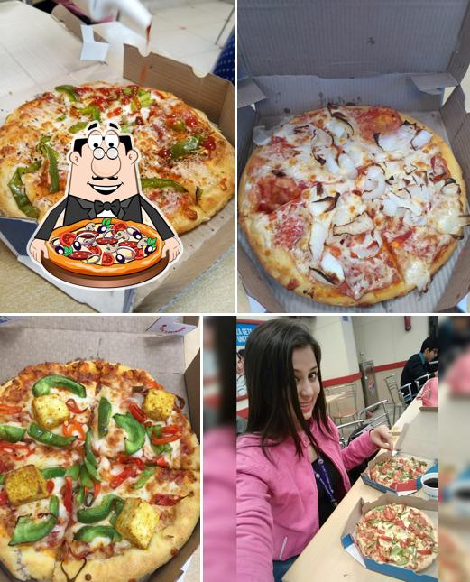 Get pizza at Domino's Pizza Janakpuri, New Delhi