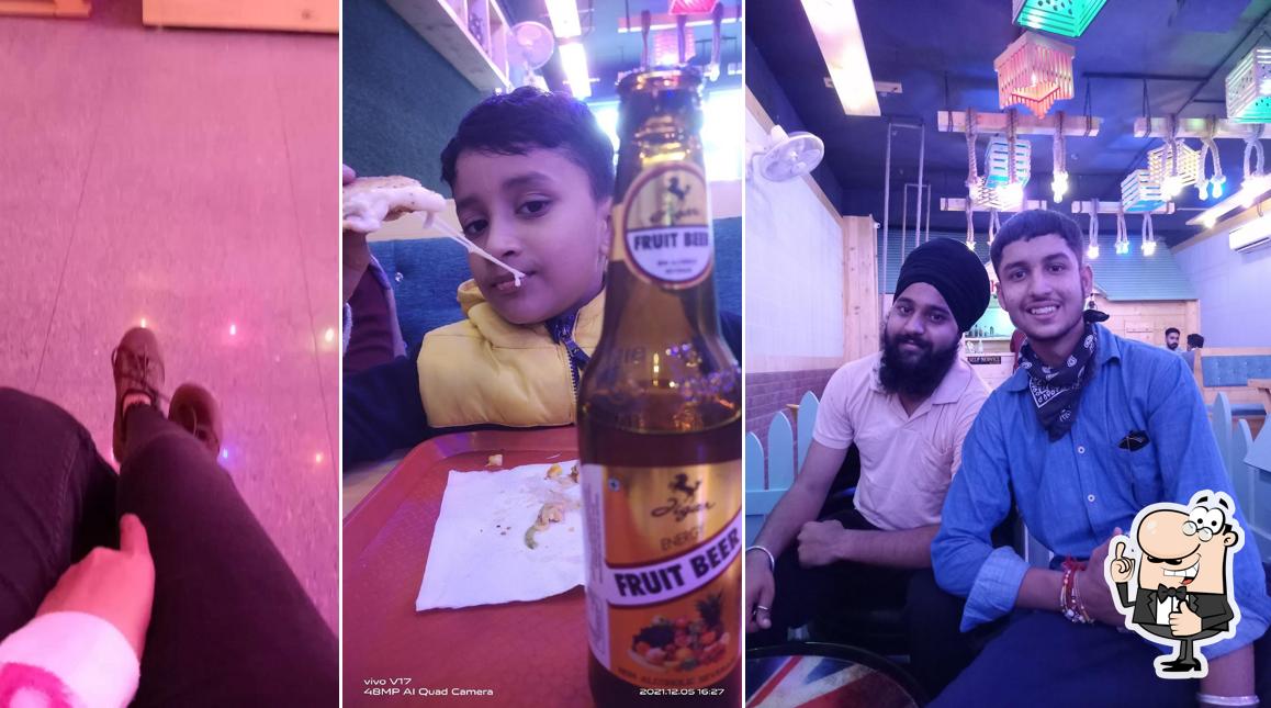 See the photo of Hello Food Batala