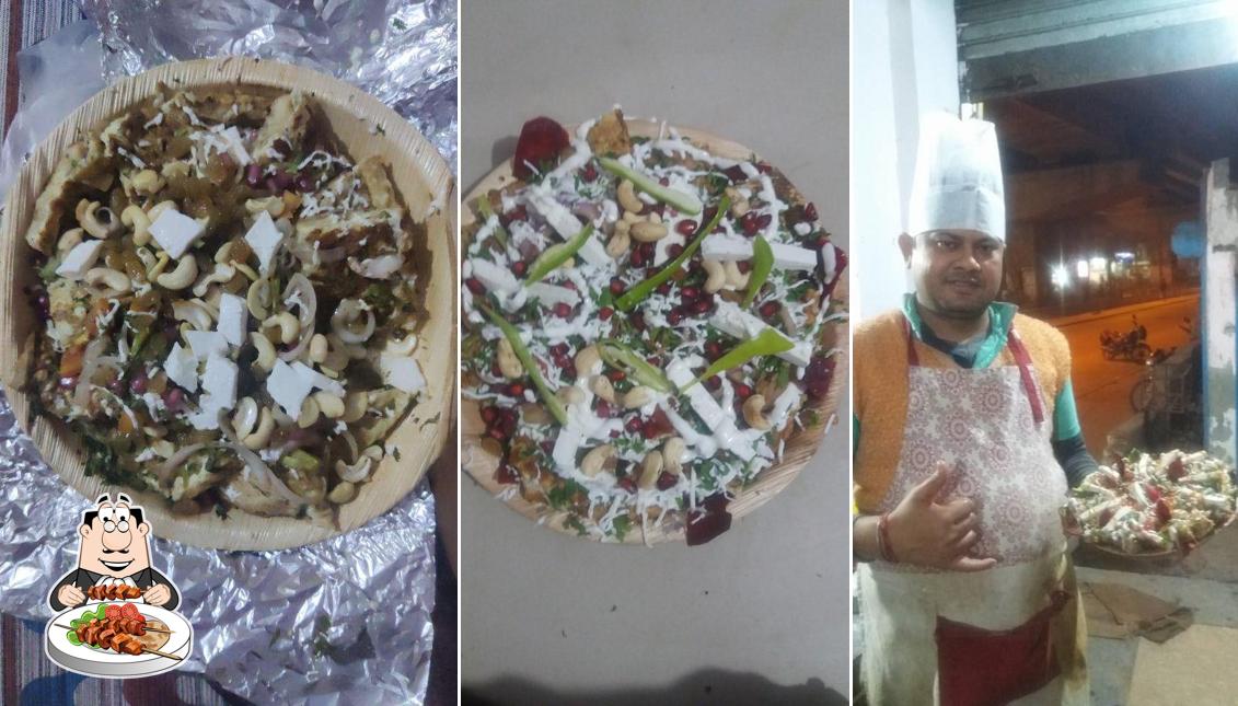 Food at Rajeev Bhai Ki Mashoor Omelette