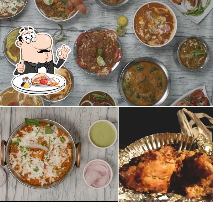 Order pizza at The Tandoor