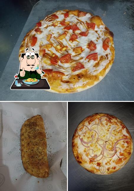 Food at The Pizza Hub