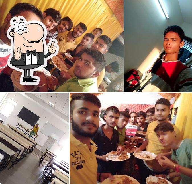 Bajpai Poori Bhandar