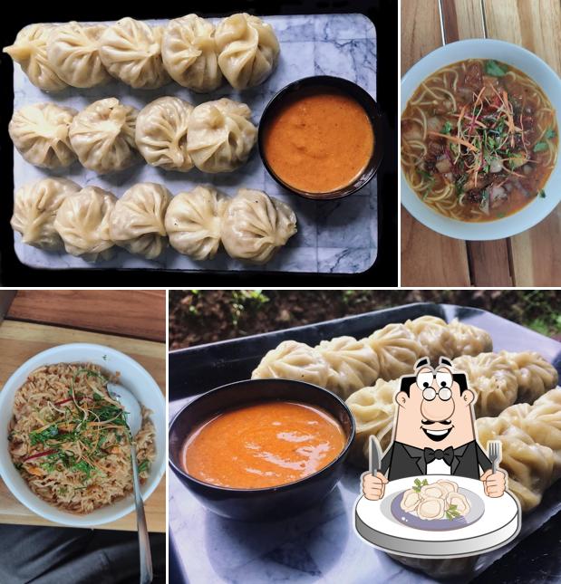 Dumplings at Darjeeling Vibes