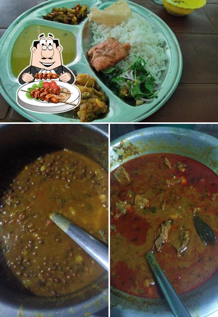 The photo of food and interior at Jamai Da HOTEL