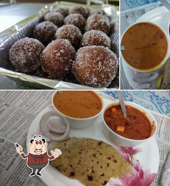 Food at Venkie's Food Corner