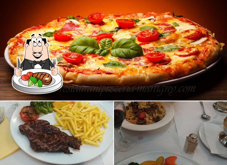 Commandez des plats à base de viande à Au Grotto Restaurant - Pizzeria