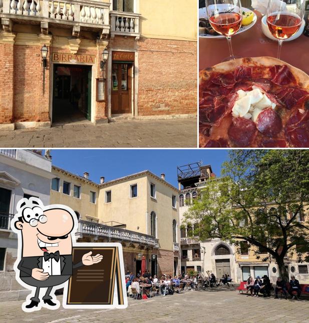 Questa è la immagine che presenta la esterno e vino di Birraria La Corte