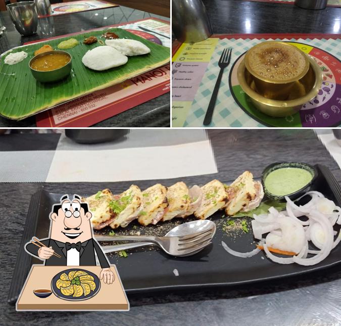 Gyoza at Manoj Bhavan Veg Restaurant