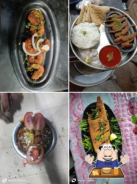 Food at Aai ekvira poli bhaji Kendra