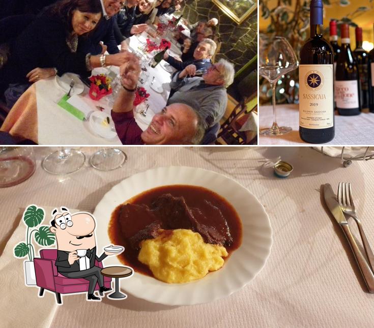 La interni e cibo del ristorante