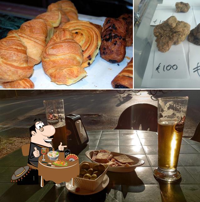 La immagine di cibo e birra da Anna Bar Di Borgia Annamaria