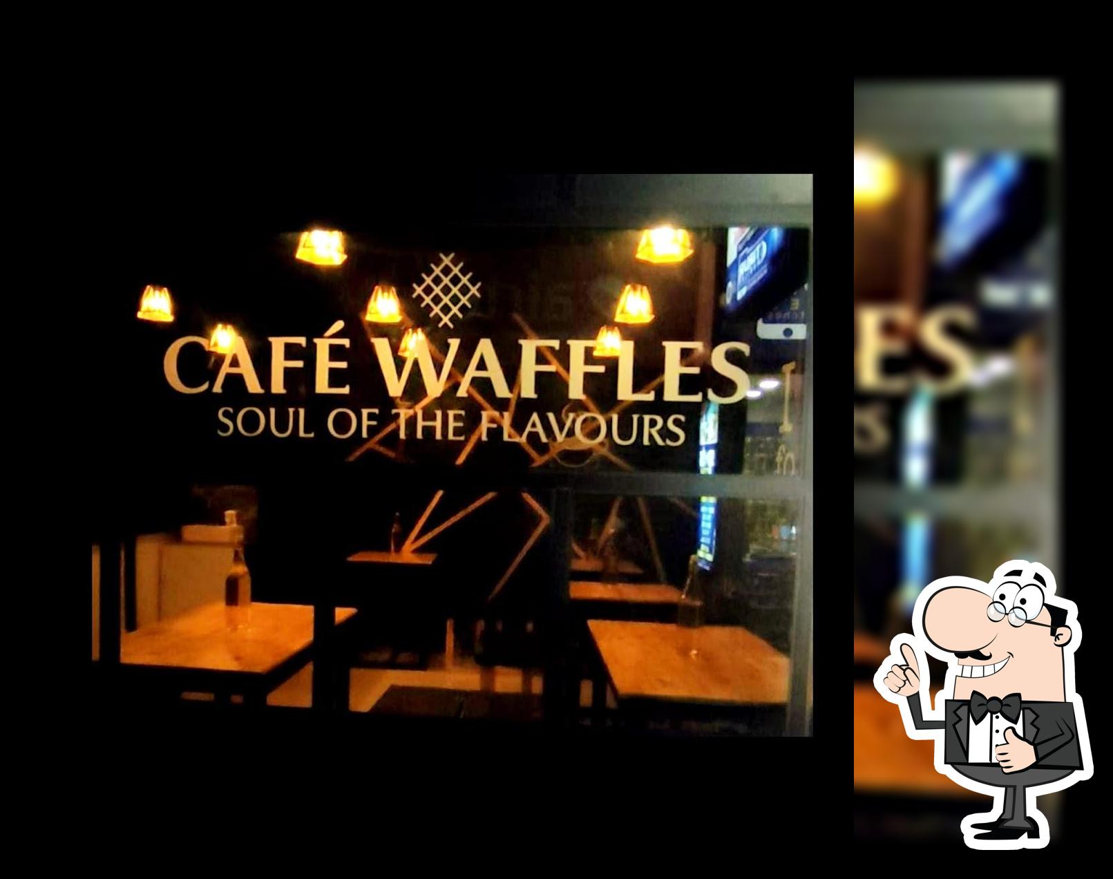 CAFE WAFFLES