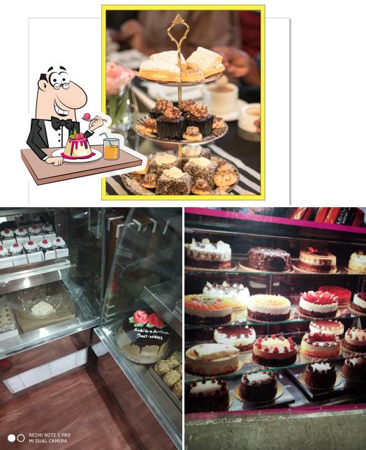 CHINAR BAKERY AND RESTAURANT SUNERGUND serves a number of sweet dishes